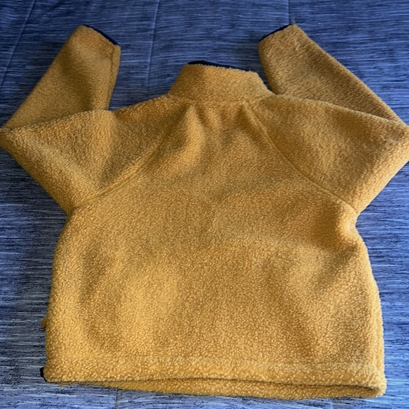 Sweater - Picture 6 of 6